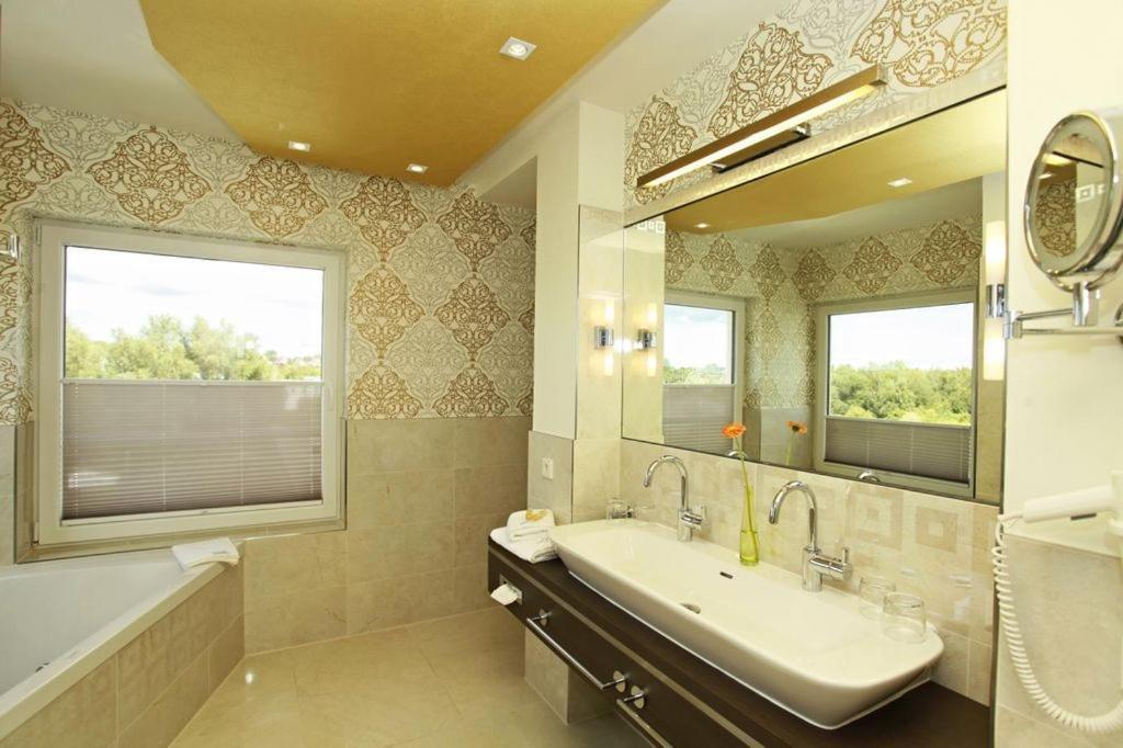 Hotel Warnow 3*